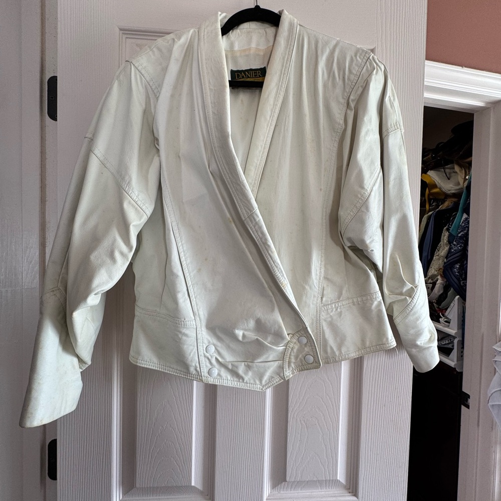 Danier Women's Cream Leather Jacket